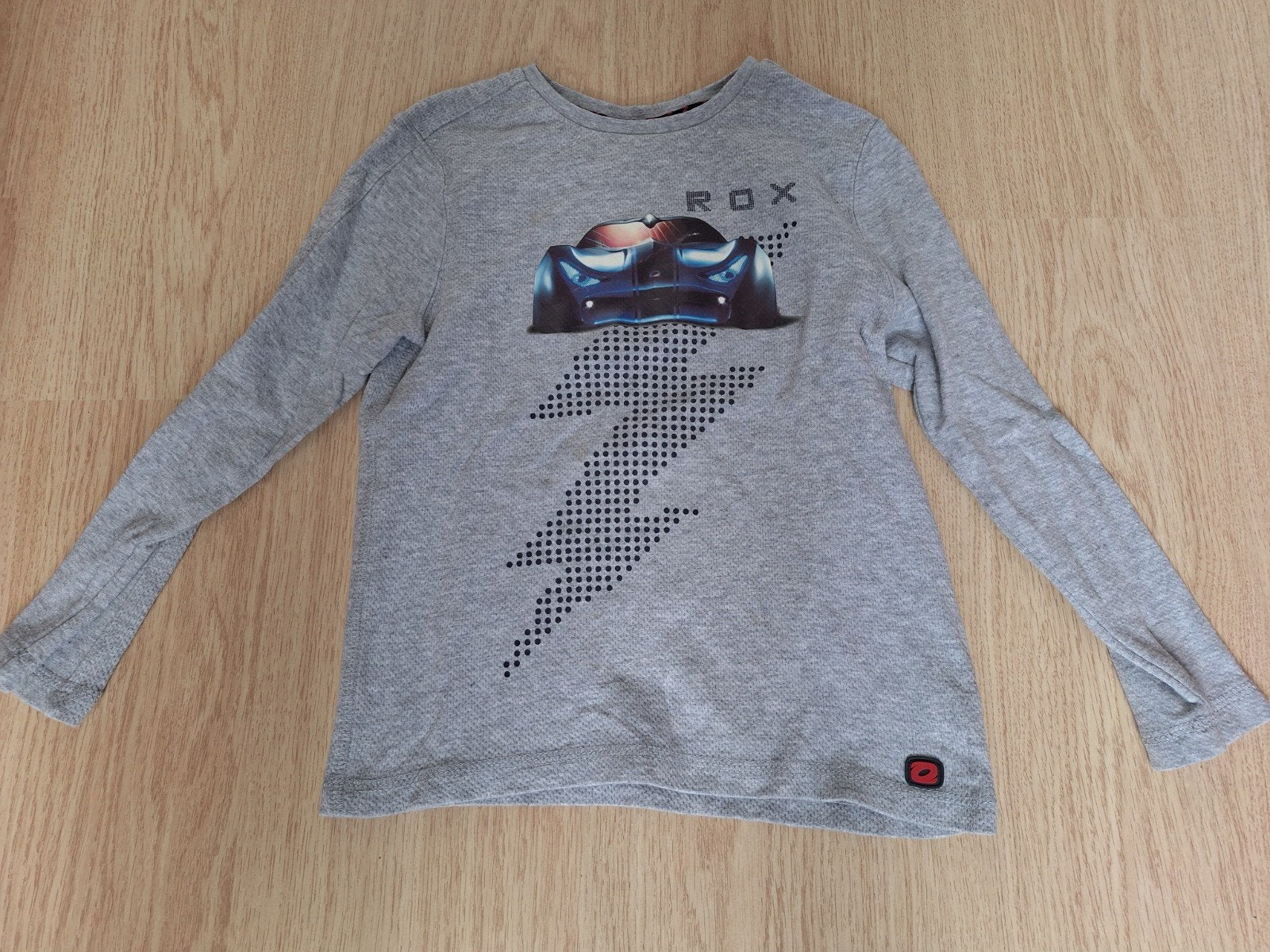 mooie grijze sweater met race-auto ROX maat 128, Ophalen of Verzenden, Gebruikt, Jongen, Trui of Vest