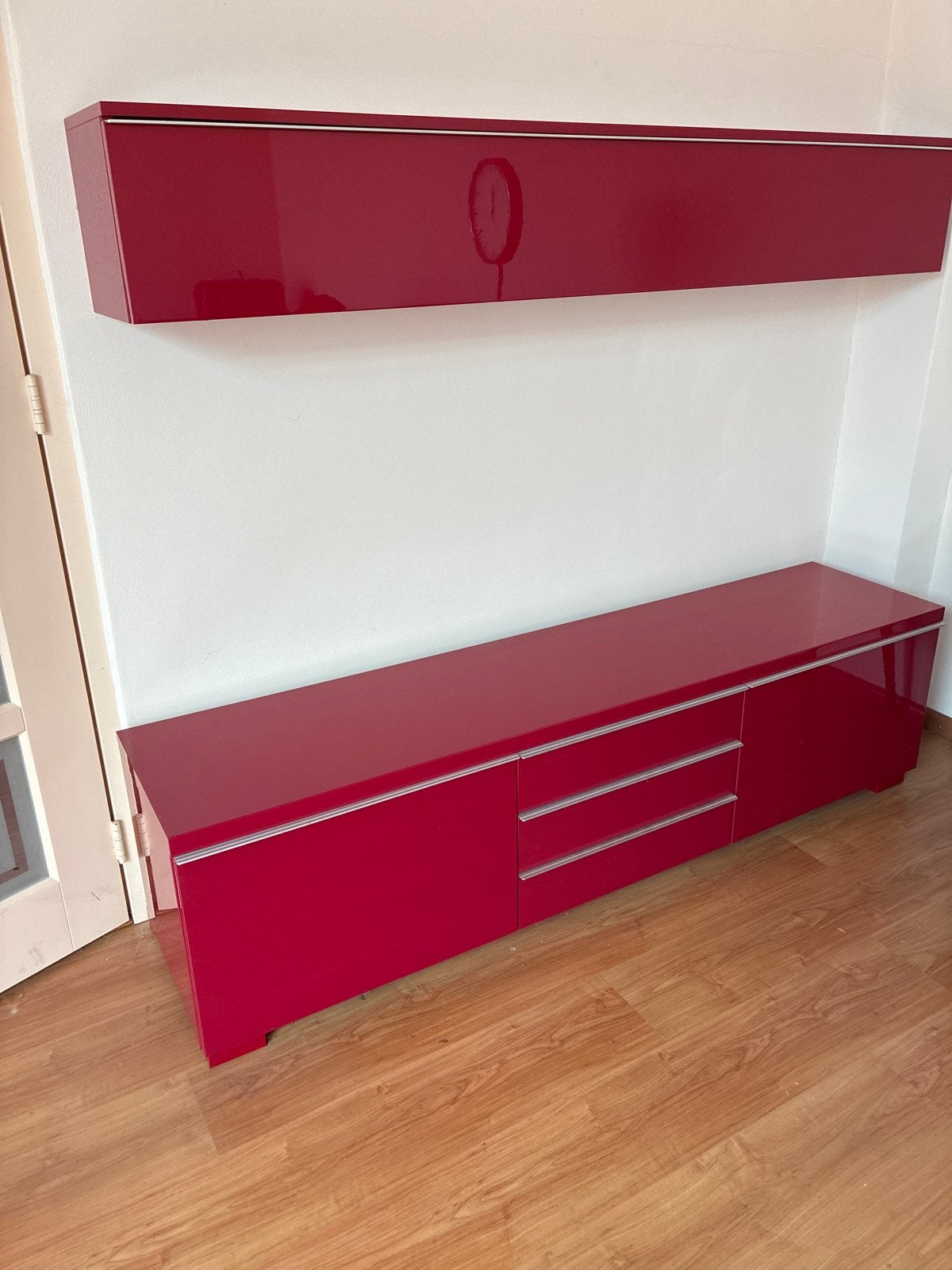 Ikea Moderne rode tv-meubel met wandkast, Ophalen, Overige materialen, Gebruikt, 200 cm of meer