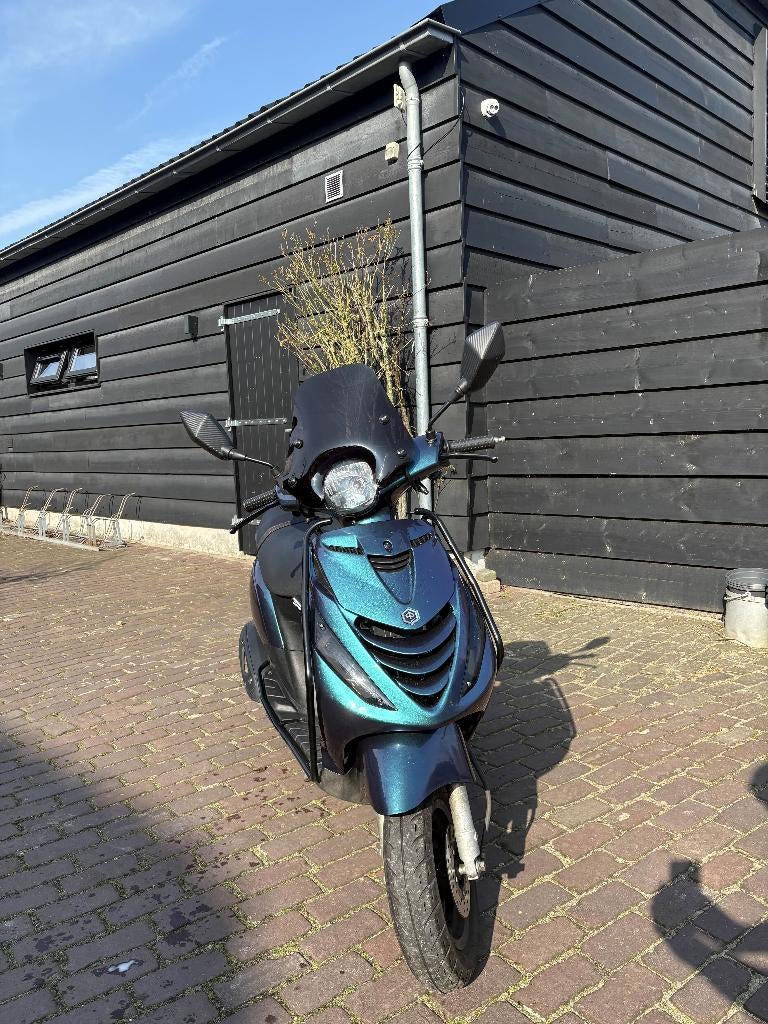 Piaggio Zip SP 50cc 2023, Fietsen en Brommers, Brommers | Overige merken, Zo goed als nieuw, Ophalen