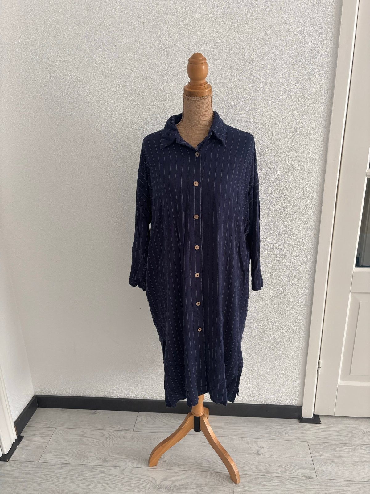 Lange jurk met knopen, one size, Exquiss's Paris, Kleding | Dames, Maat 38/40 (M), Blauw, Ophalen of Verzenden, Gedragen