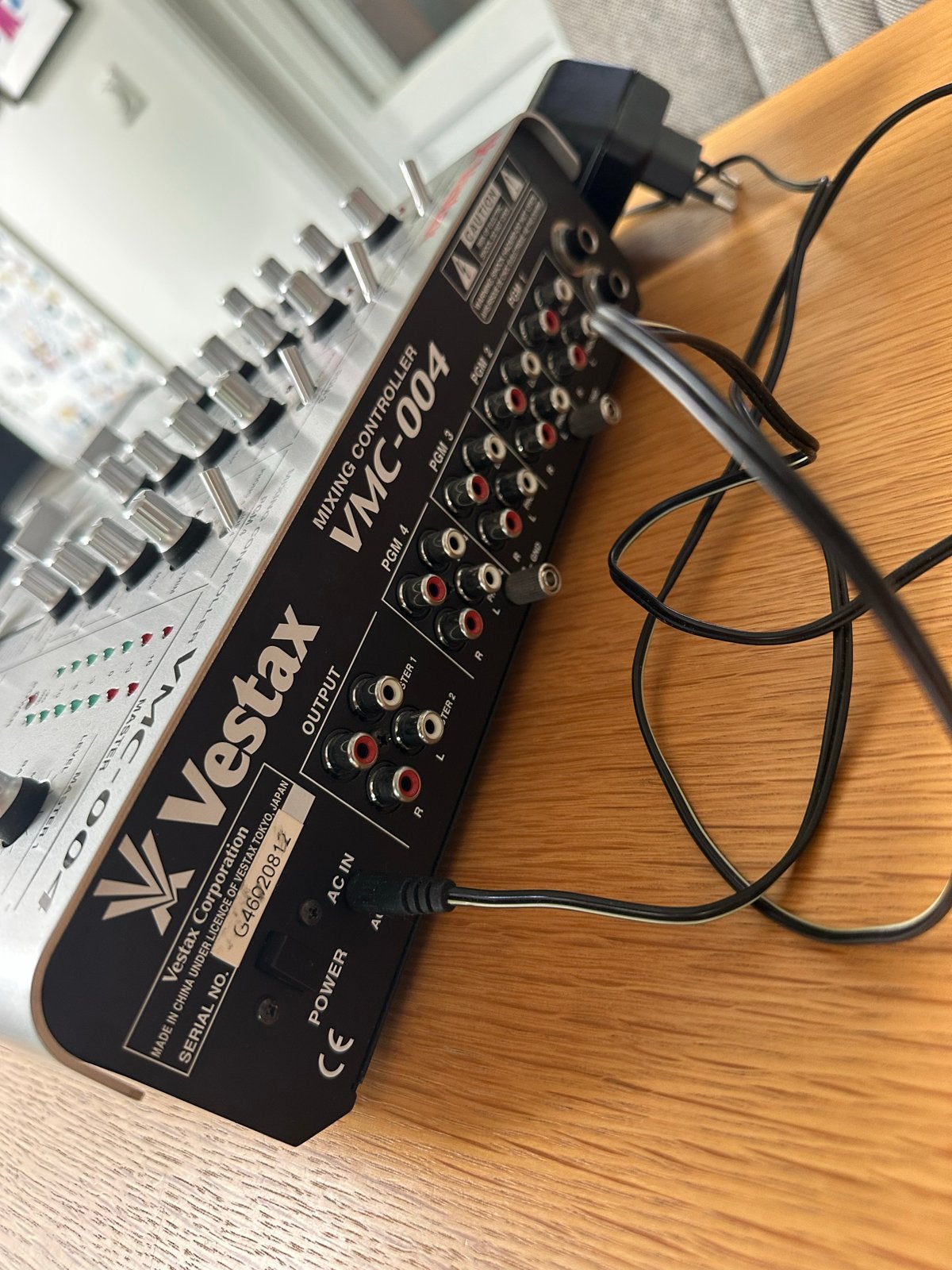≥ Vestax VMC-004 DJ Mixer - 4-kanaals Mengpaneel (m2414031275