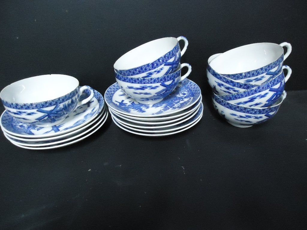 chinees porseleinen kopjes +schotels, Ophalen of Verzenden