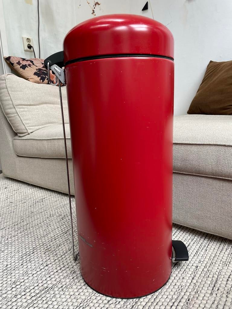 Brabantia Pedaalemmer Rood - H73xB29 - Gebruikt, Huis en Inrichting, Woonaccessoires | Prullenbakken, Ophalen, Met pedaal, 50 tot 75 cm