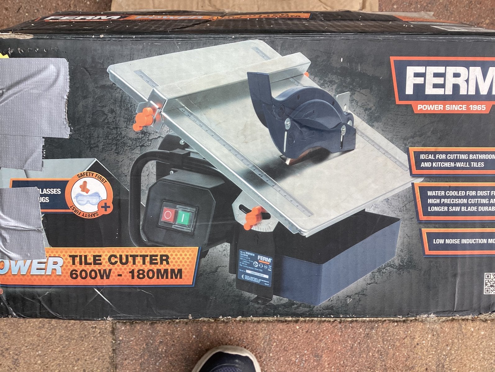 Tegelzaagmachine voor wandtegels, Ophalen of Verzenden, Gebruikt, 600 tot 1200 watt, 30 tot 70 mm