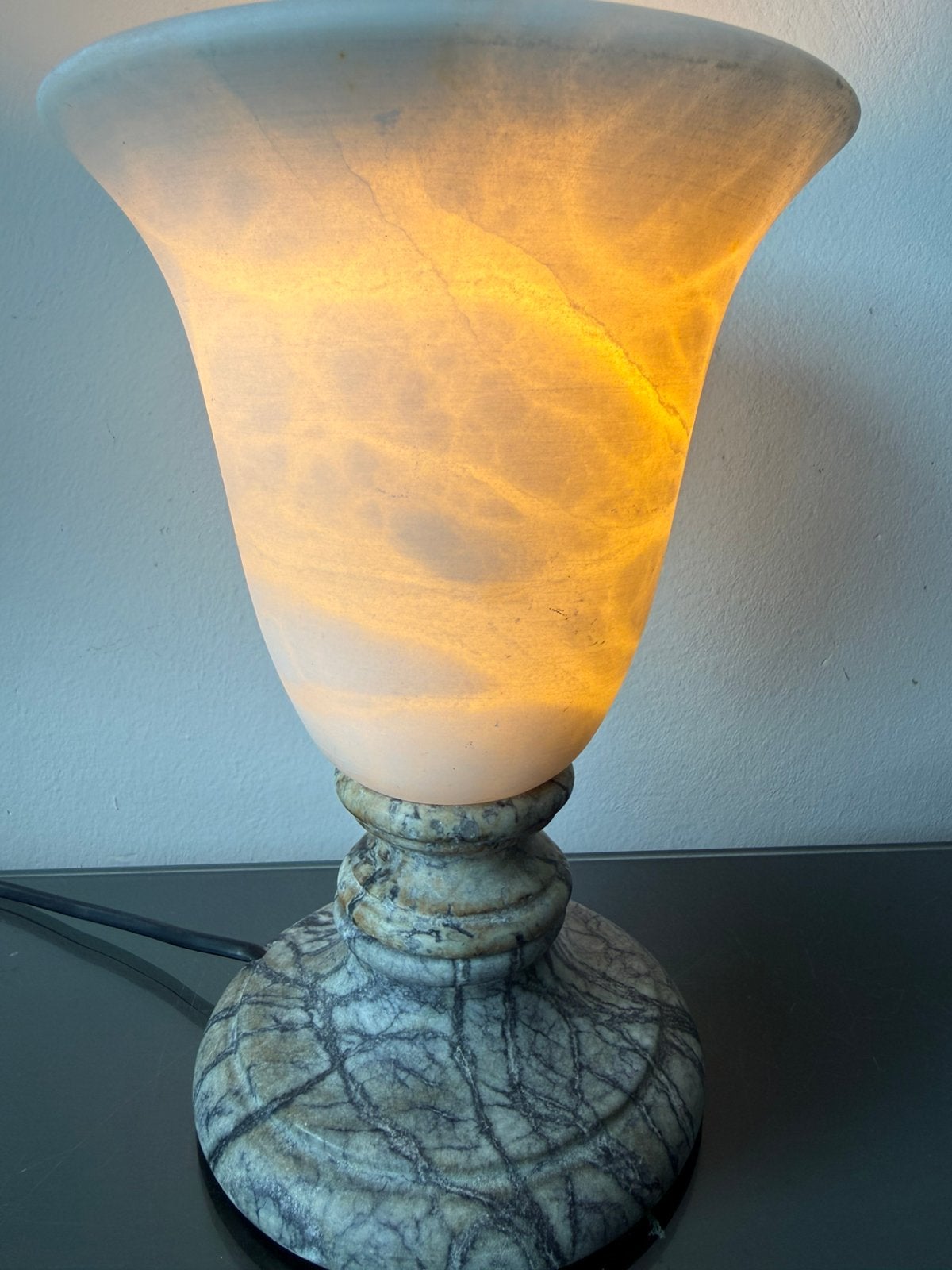 Vintage Italiaanse tafellamp van Albast, Vintage, Natuurlijk materiaal, Ophalen of Verzenden, Zo goed als nieuw
