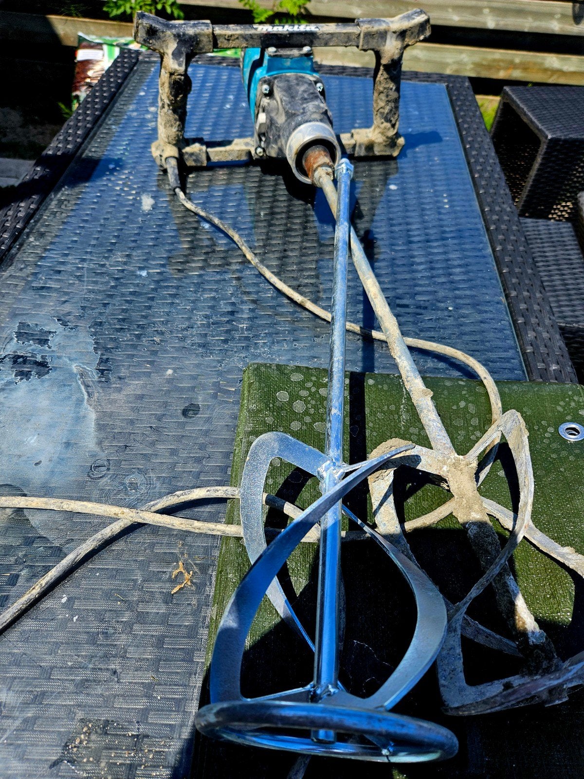 Makita mengmachine met mixer, Doe-het-zelf en Verbouw, Gereedschap | Overige machines, Ophalen of Verzenden, Gebruikt