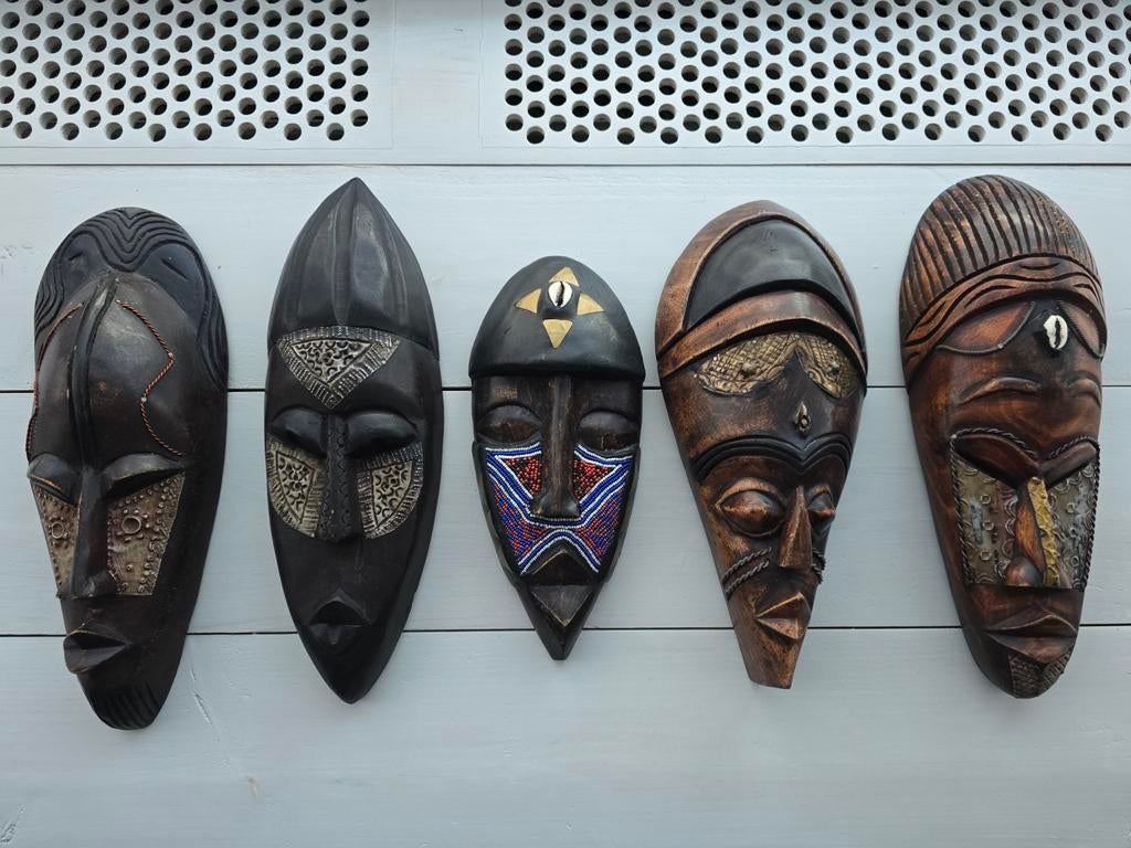 Handgesneden Afrikaanse houten maskers - Set van 5, Ophalen of Verzenden