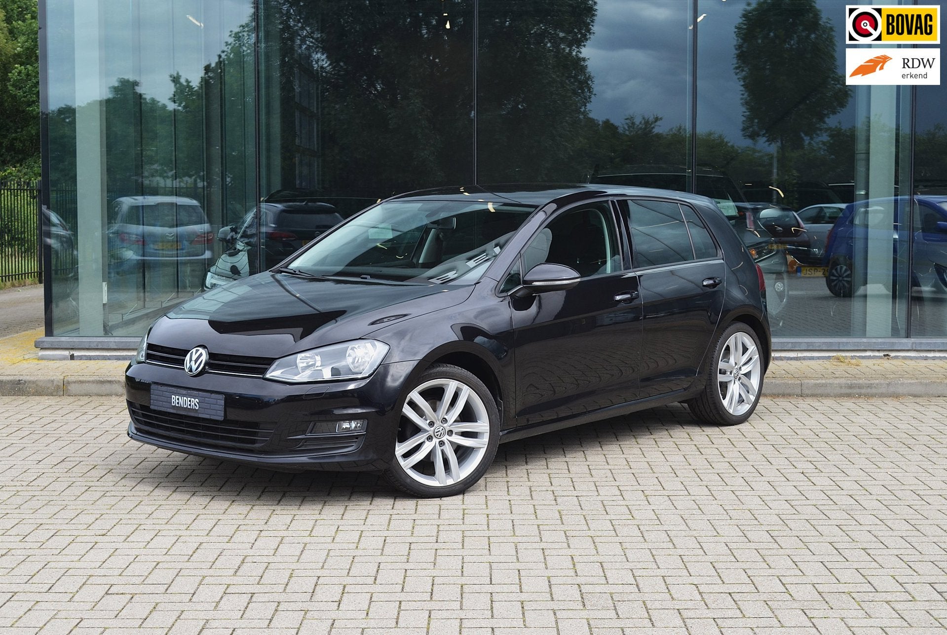 Volkswagen Golf 1.4 TSI Business Edition | Automaat | Cruise, Stof, Gebruikt, Zwart, 4 cilinders