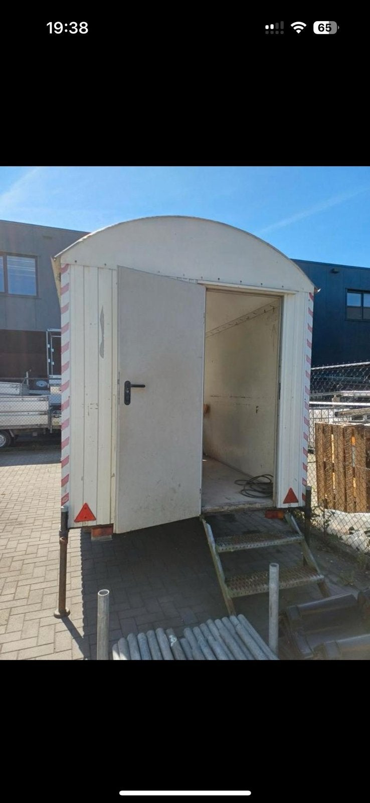 Bouwkeet te koop, Ophalen