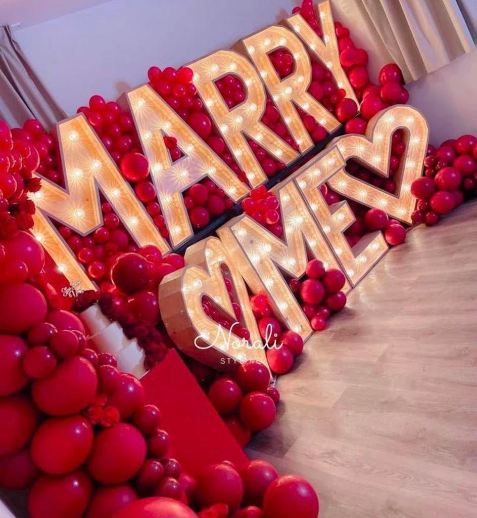 Marry me - Aanzoek - Trouwen - Huwelijk - Love - Rood, Ophalen, Zo goed als nieuw, Geboorte of Huwelijk