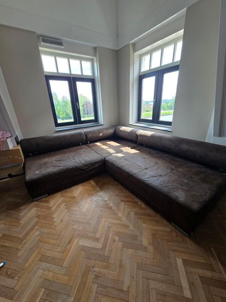 Ruime hoekbank bruin - 2.40m x 2.80m, Huis en Inrichting, Ophalen, Gebruikt, 100 tot 125 cm, Hoekbank