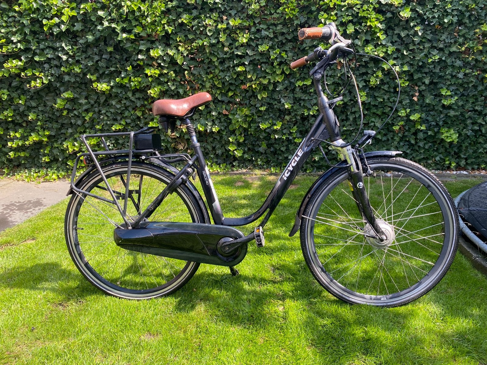 Icycle elektrische fiets defect voor onderdelen (excl. accu), Fietsen en Brommers, Ophalen, Gebruikt, Minder dan 30 km per accu
