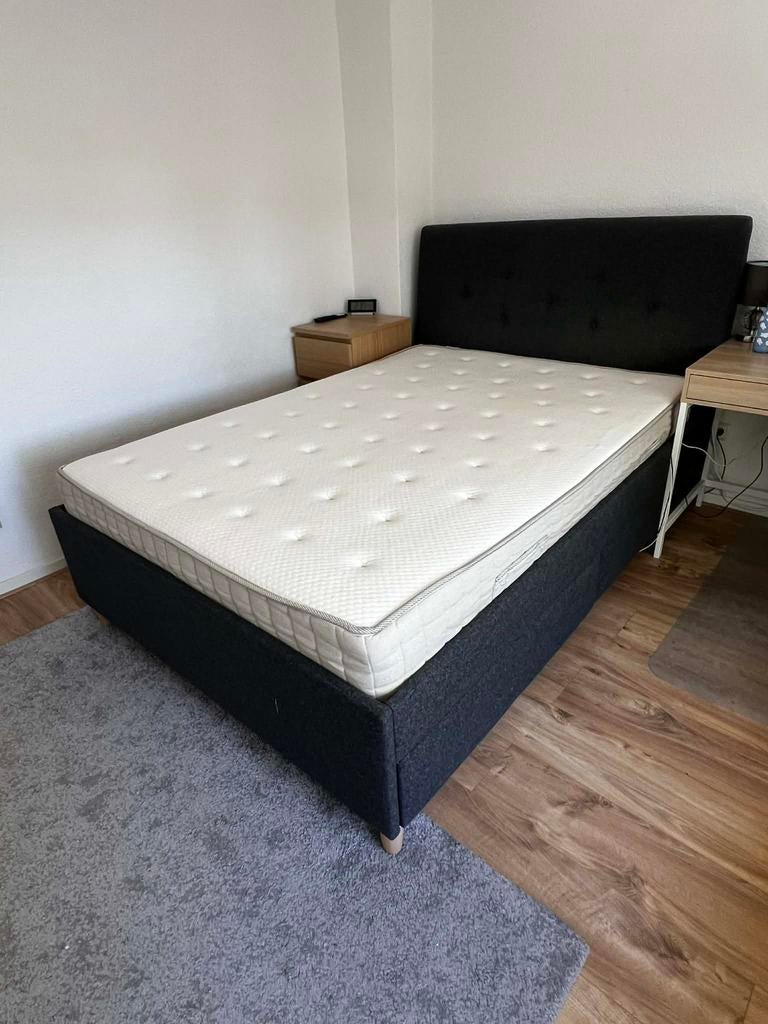 IKEA Gestoffeerd bed met opberger + matras, Huis en Inrichting, Ophalen, Tweepersoons, 140 cm, Zo goed als nieuw