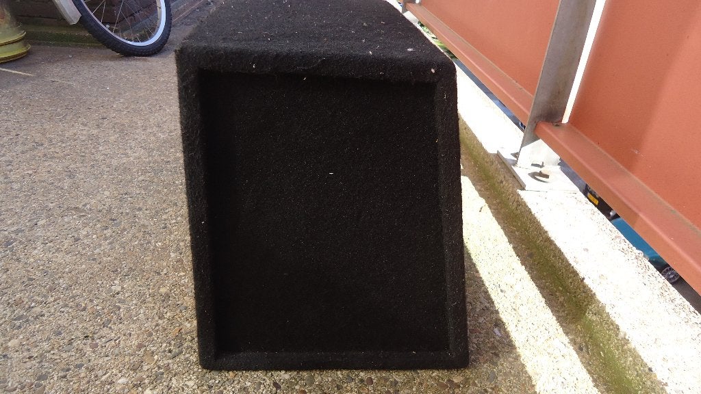 TE KOOP JBL SUBWOOFER 12 INCH GT 4 .12 INCH 1000 WATT 250 WA, Ophalen, Zo goed als nieuw