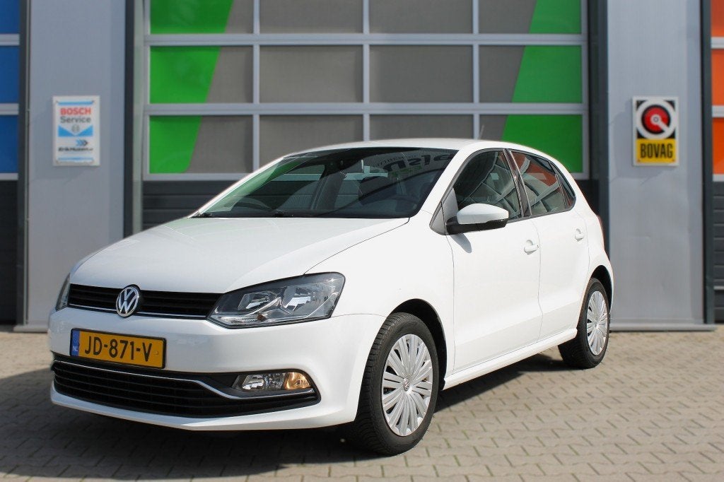 Volkswagen POLO COMF. LINE / Cruise control / Airco / Navi /, Auto's, 40 €/maand, Wit, Origineel Nederlands, Bedrijf