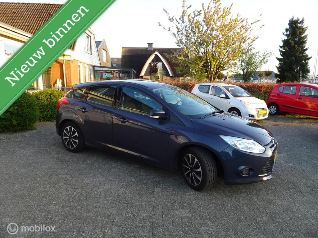 Ford Focus 1.6 TI-VCT Trend ( APK 12-05-2027) AIRCO, Auto's, Stof, Gebruikt, Zwart, 4 cilinders
