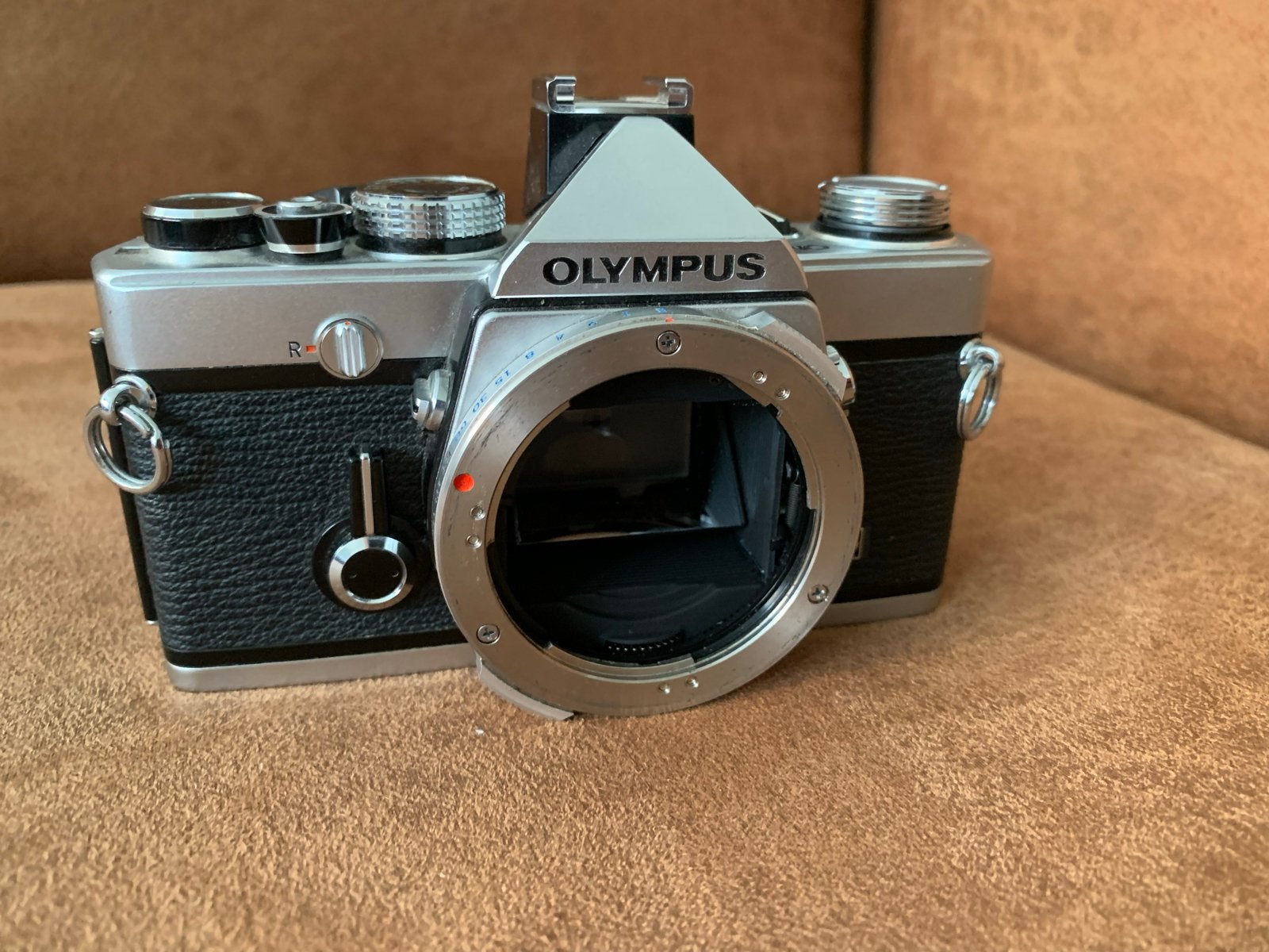 Olympus OM-1N analoge camera met Zuiko 50mm f/1.8 lens, Ophalen of Verzenden, Gebruikt, Spiegelreflex, Olympus