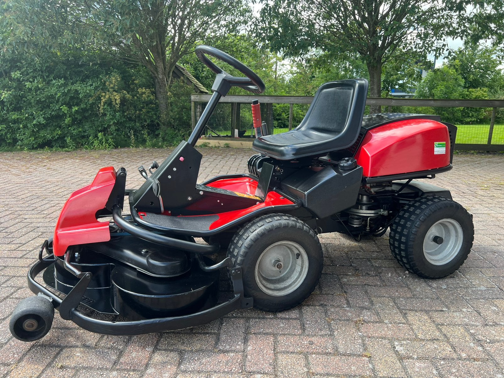 Frontmaaier Jonsered FR2115MA met nieuw maaidek, Tuin en Terras, Grasmaaiers, 50 cm of meer, Ophalen