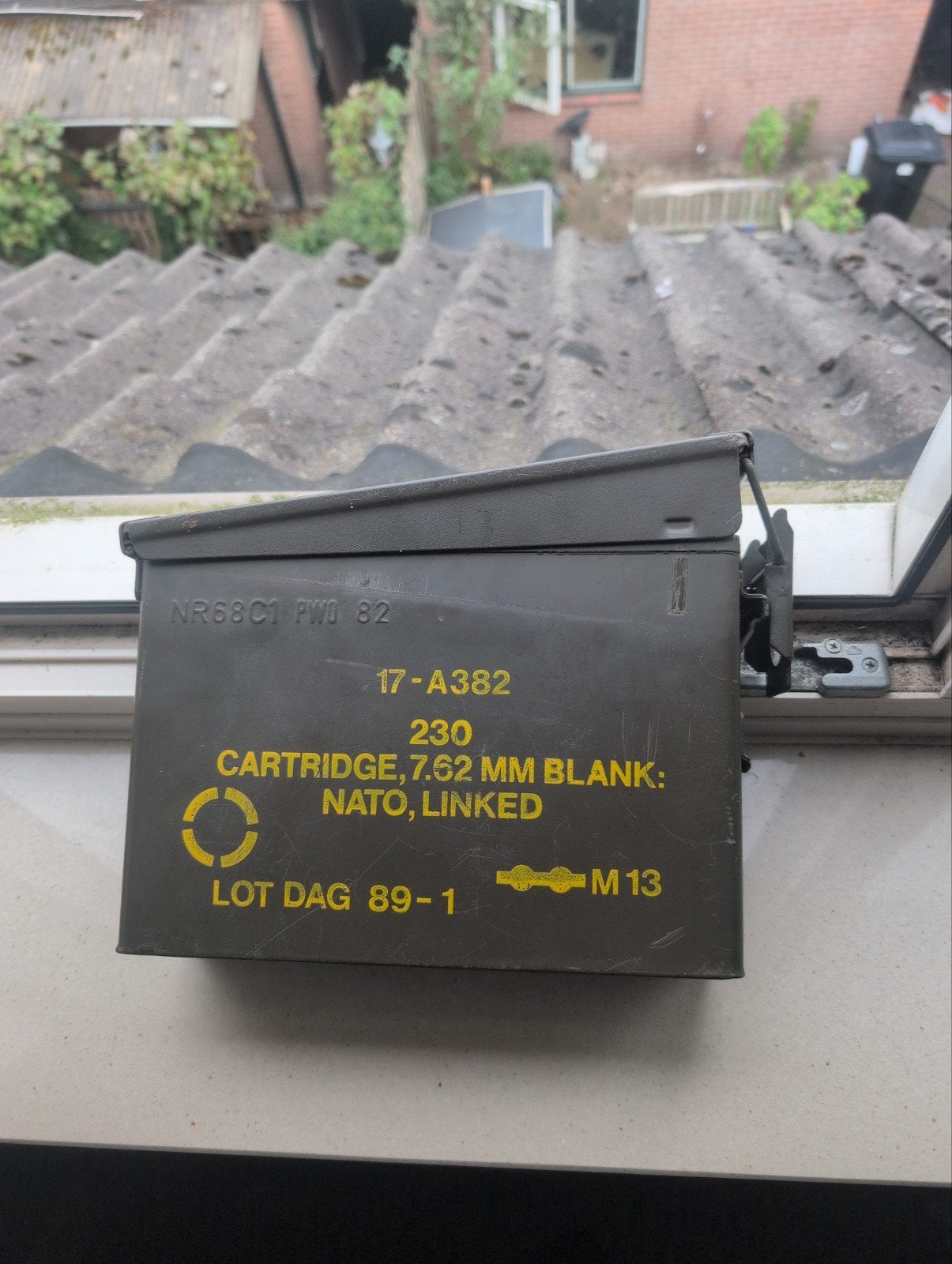 leeg munitie kistje, Ophalen, Landmacht, Nederland, Kist of Geocache