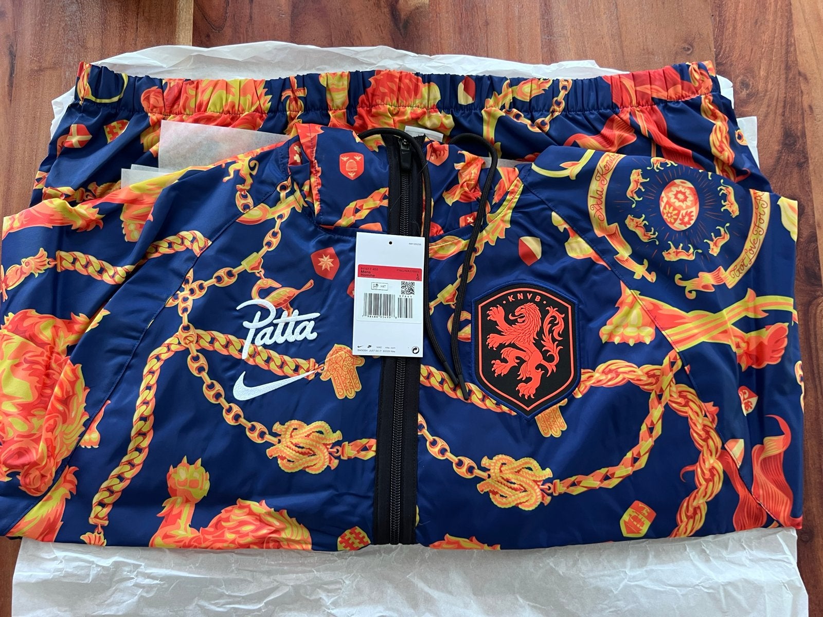 Nike x Patta x KNVB Trainingjas Oranje Leeuwen Maat L, Maat 52/54 (L), Meerkleurig, Nieuw, Ophalen of Verzenden