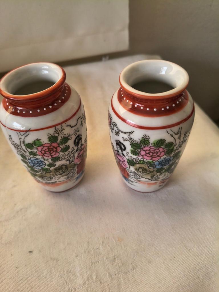 Set van 2 Antieke Ming Stijl Vazen met Handgeschilderde Deco, Ophalen of Verzenden