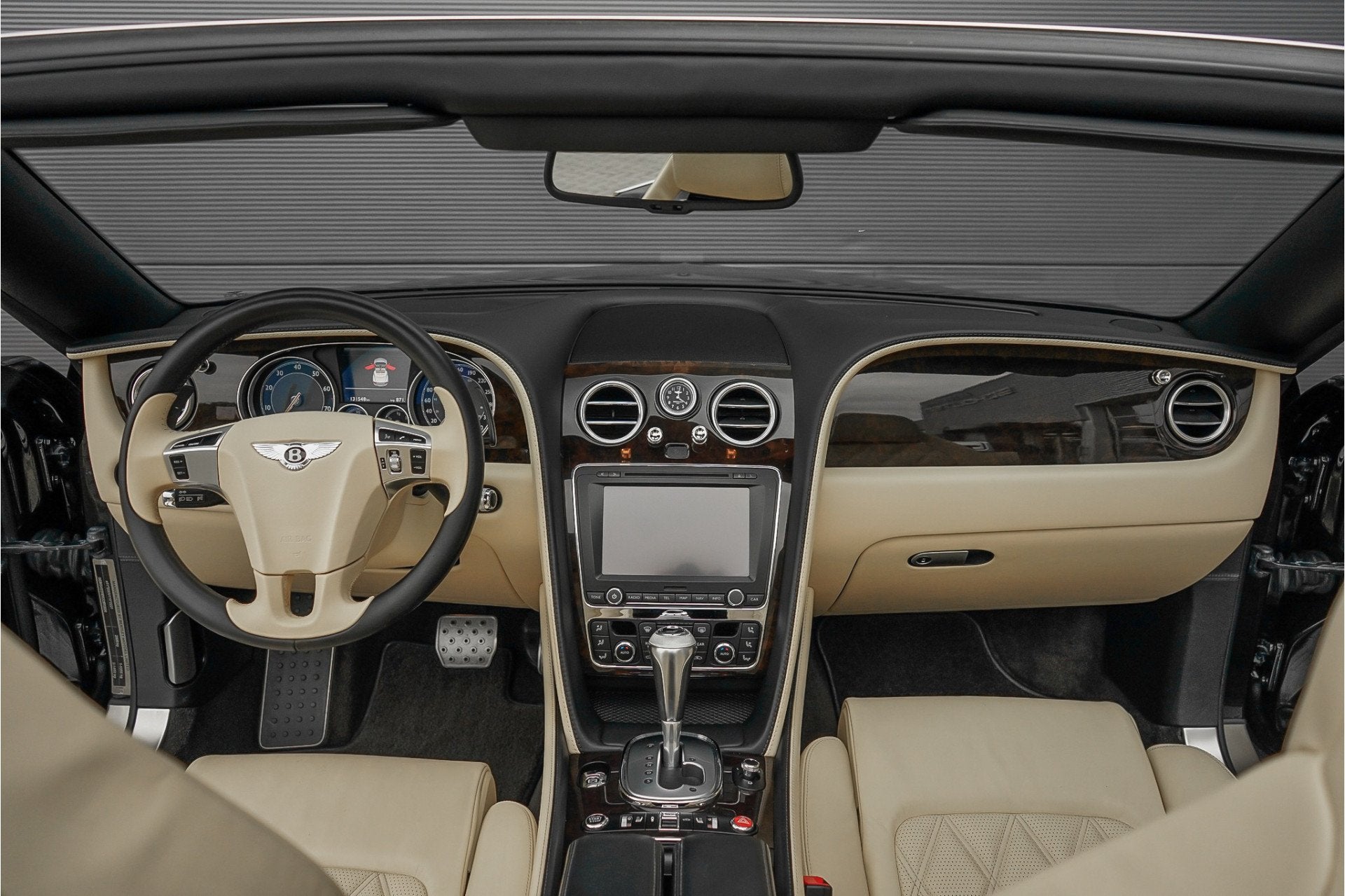 Bentley Continental GTC 6.0 W12 Facelift Massage Ventilatie, Auto's, Automaat, Euro 5, Gebruikt, Beige