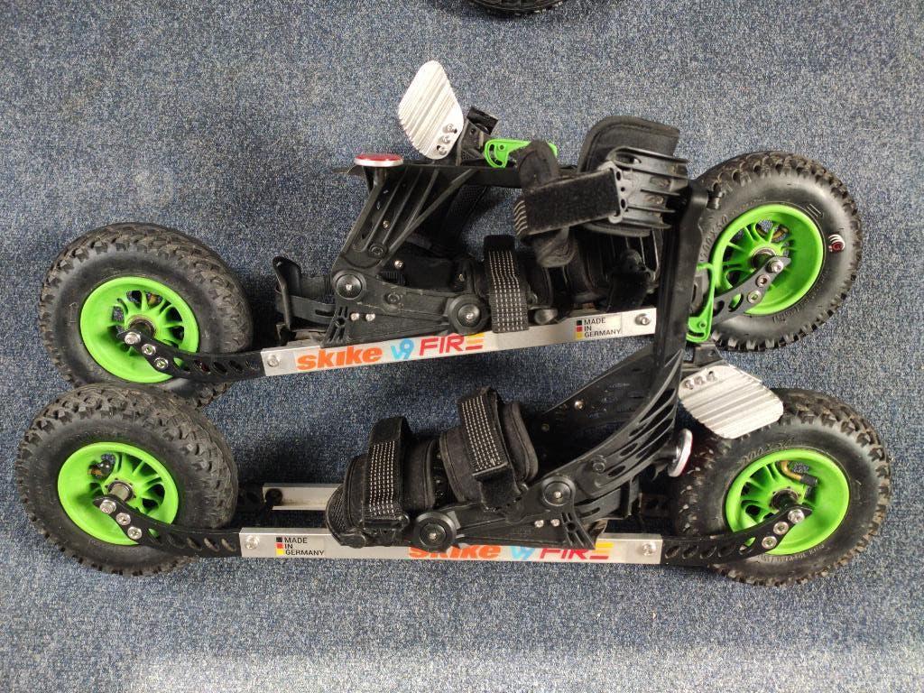Skikes V9 Fire 200 Cross Skates complete set, Sport en Fitness, Skeelers, Verstelbaar, Dames, Overige typen, Zo goed als nieuw