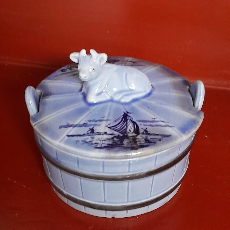 Boterpot met deksel voorzien van koe, Gebruikt, Overige typen, Ophalen of Verzenden, Overige stijlen