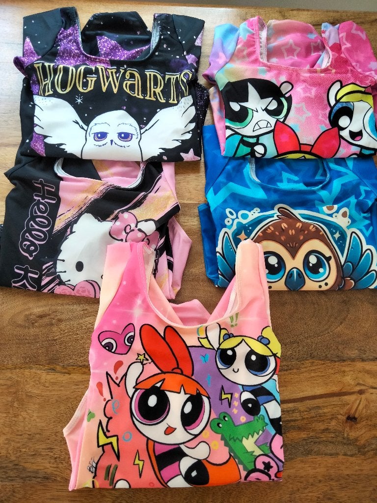 Turnpakjes met broekjes maat 110 10 euro nu per set Nieuw, Kleiner dan kindermaat 122, Ophalen of Verzenden, Nieuw, Turnpak(je)