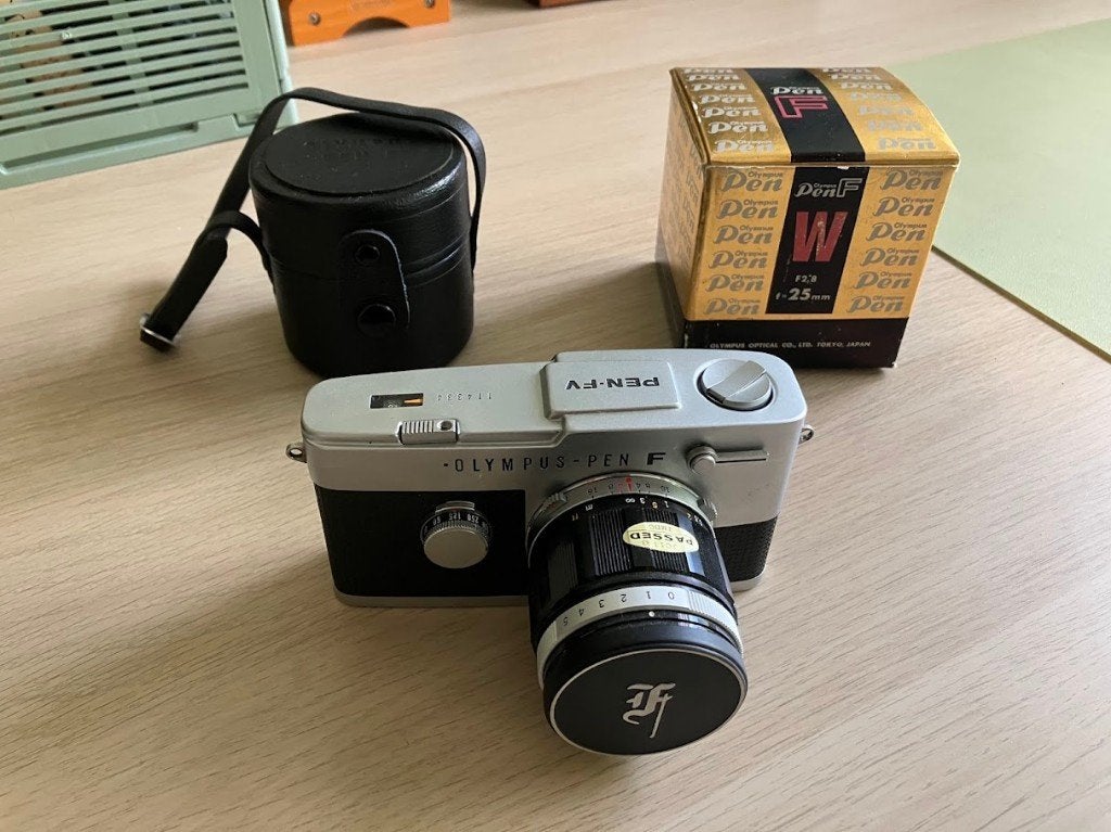 Olympus Pen FV met G.Zuiko 25mm/2.8-lens, Ophalen of Verzenden, Zo goed als nieuw, Spiegelreflex, Olympus