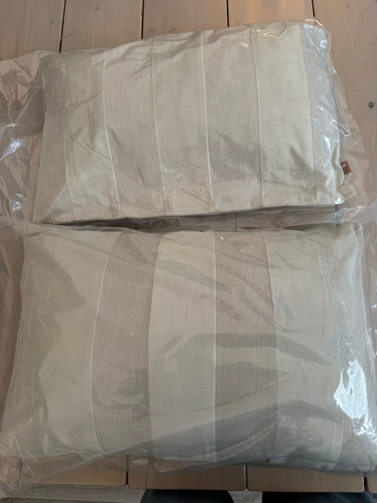 2x nieuwe Zusss kussens, Ophalen of Verzenden, Nieuw