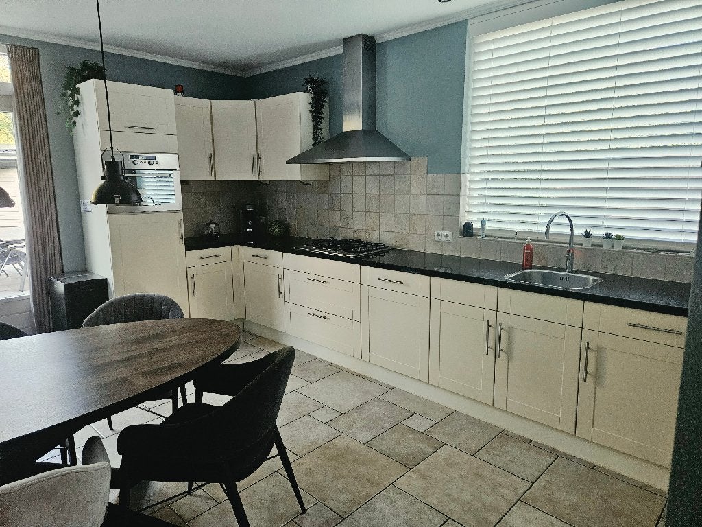 keuken met granieten aanrechtblad, Gebruikt, Overige kleuren, Hoekkeuken, Graniet of Steen