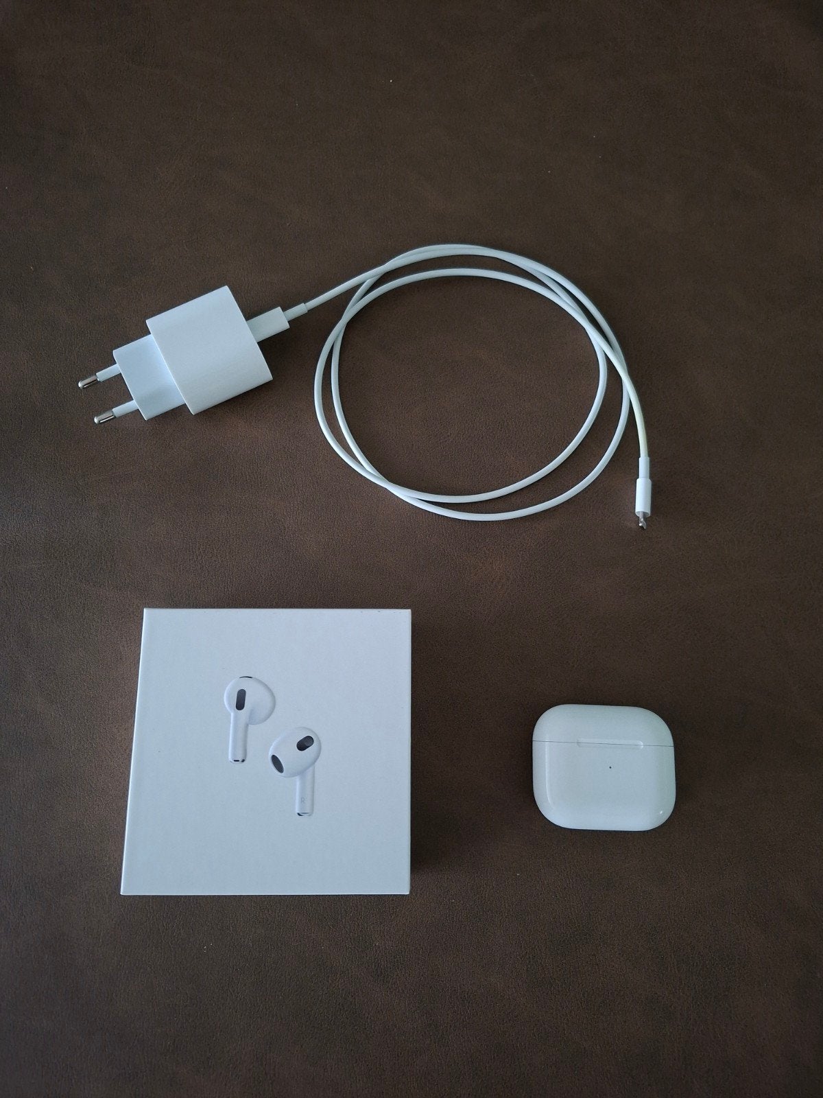 Apple Airpods (3e generatie) + Lightning oplader, In-ear, Ophalen of Verzenden, Zo goed als nieuw, Wit