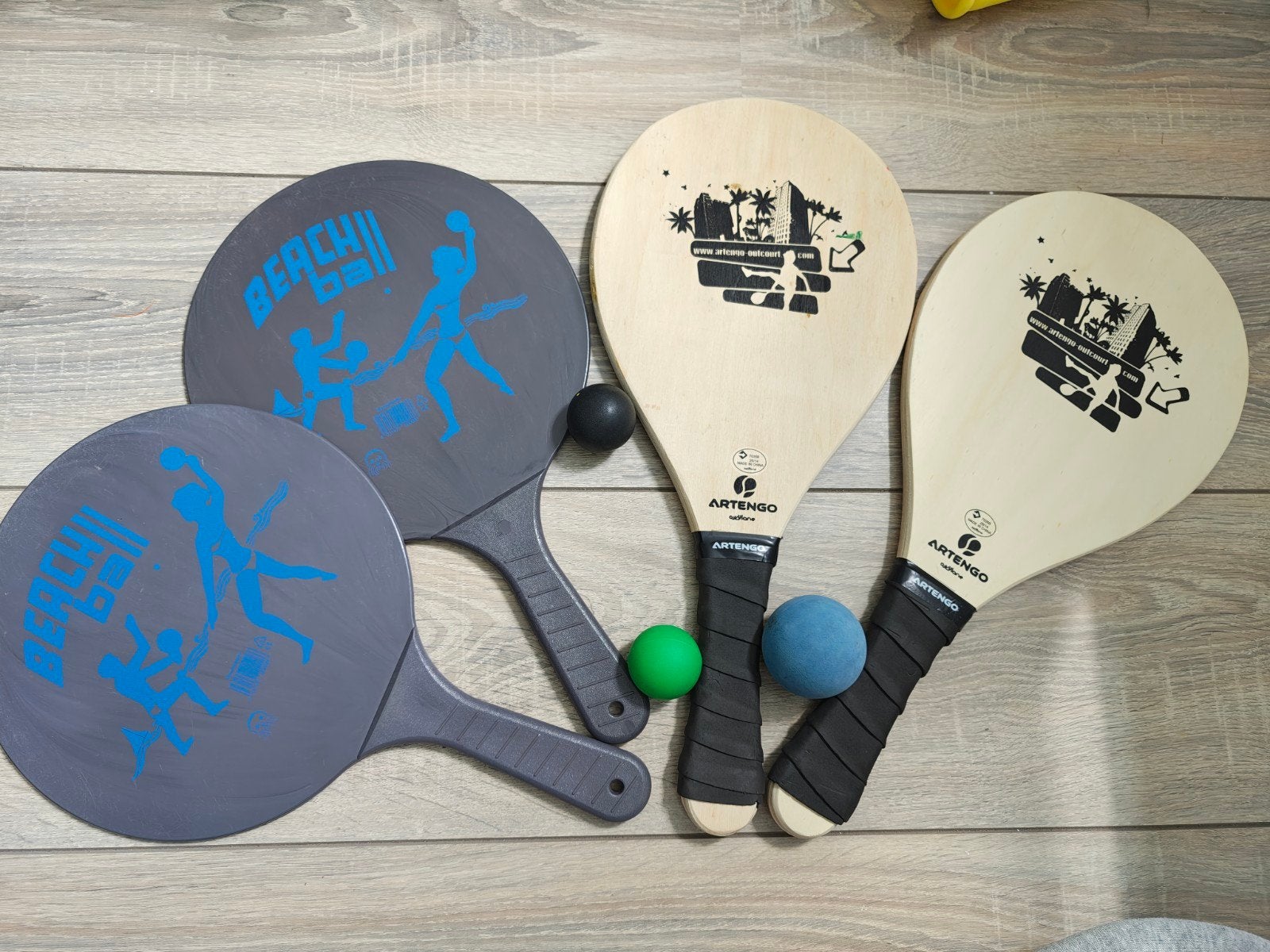Beachball sets - 1x Artengo, 1x Beachball, Sport en Fitness, Tennis, Ophalen of Verzenden