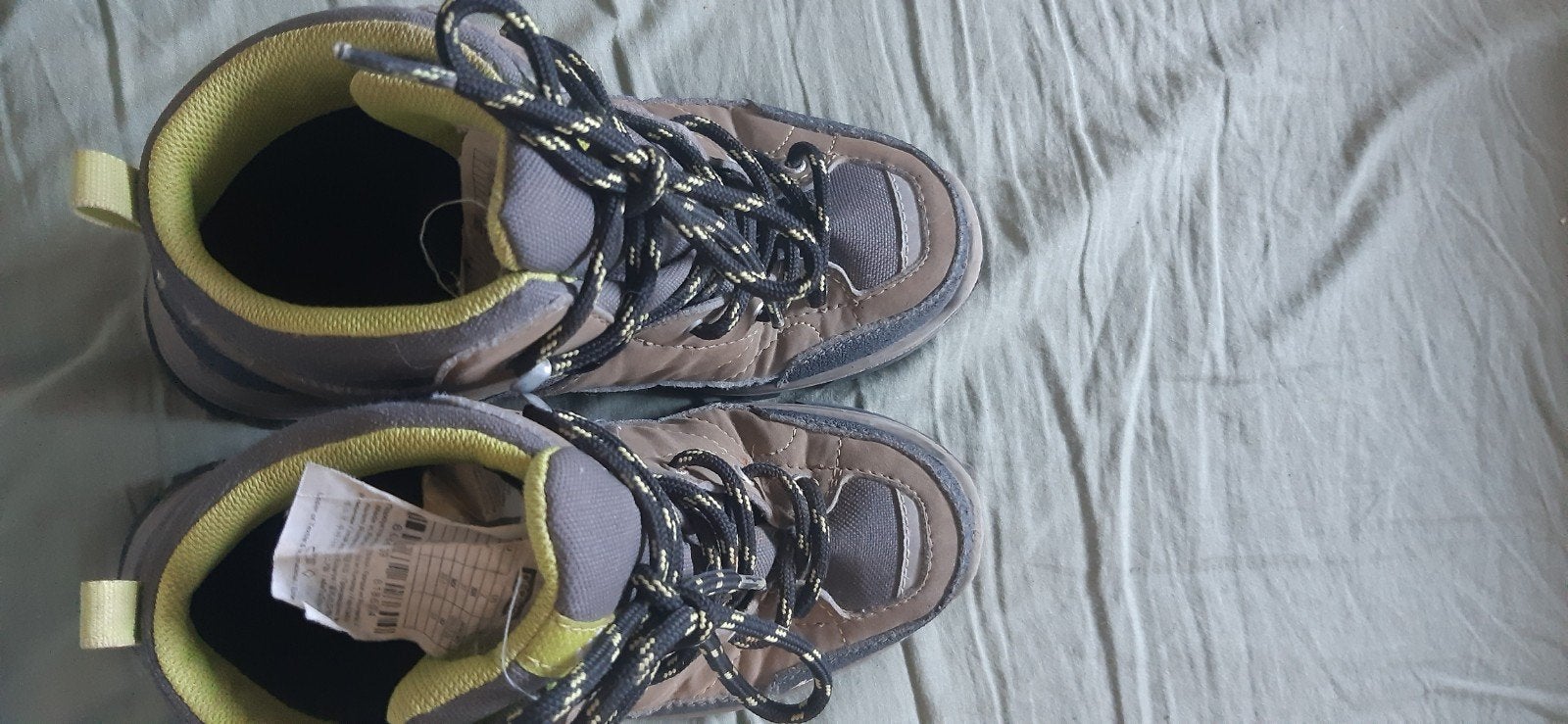 Quechua MH100 Mid WTP wandelschoenen - Maat 33, Sport en Fitness, Bergsport en Wandelen, Ophalen