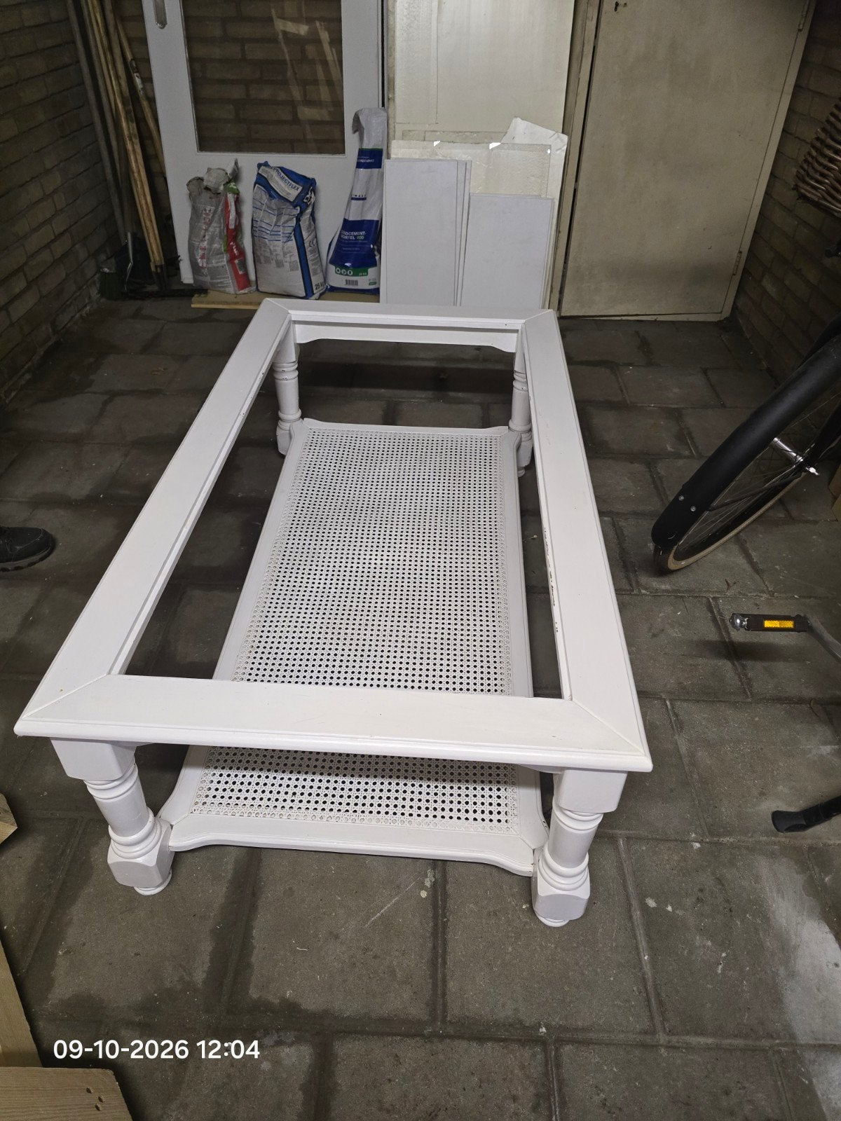 Witte salontafel met rotan onderblad (geen glasplaat), Huis en Inrichting, Ophalen, Gebruikt, 100 tot 150 cm, 50 tot 100 cm