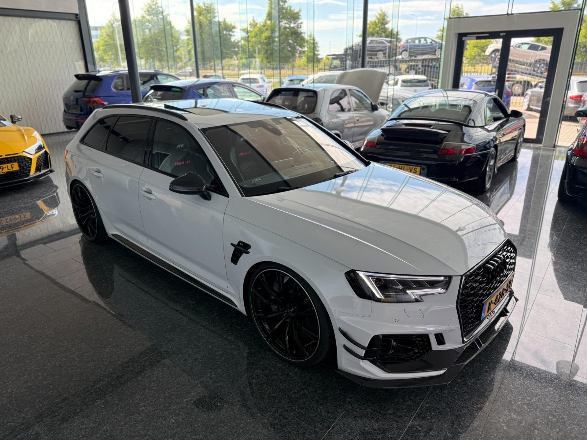 Audi A4 Avant 2.9 TFSI RS4-R ABT 550PK Quattro Pro Line Plus, Auto's, Audi, Gebruikt, A4, Wit, Vierwielaandrijving