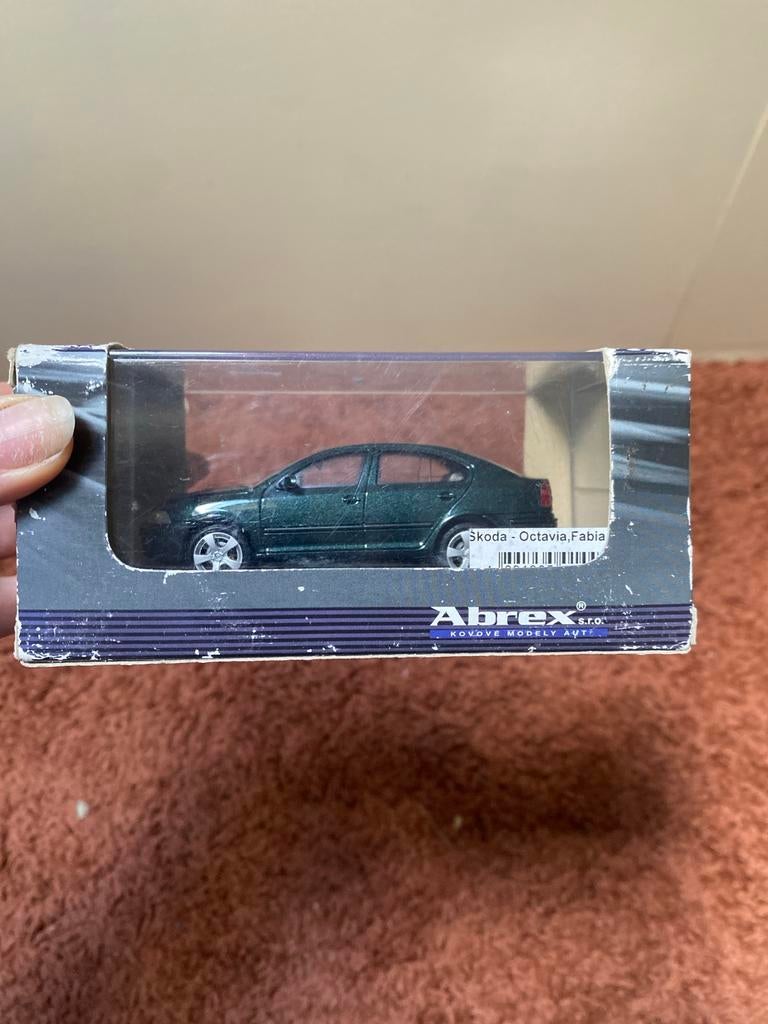 Skoda Octavia Fabia modelauto 1:43, Hobby en Vrije tijd, Modelauto's | 1:43, Ophalen, Gebruikt, Auto, Overige merken