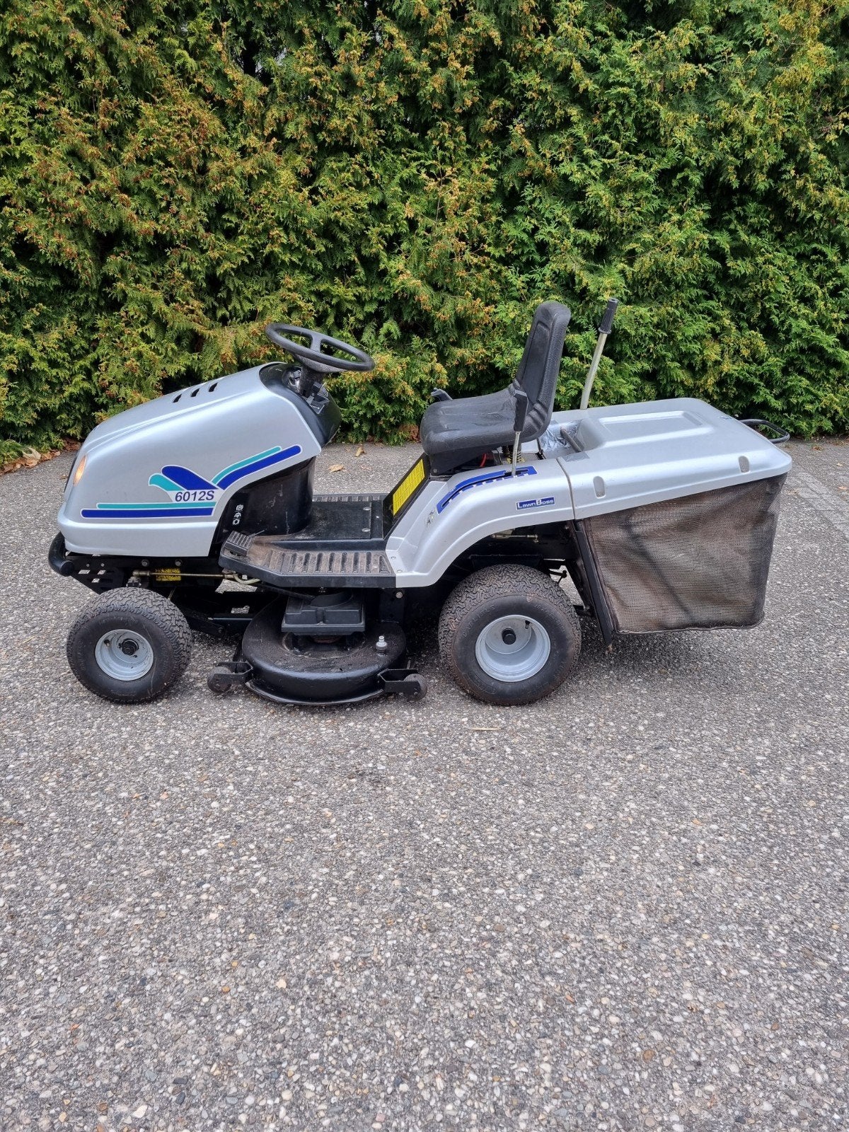 lawnboss zitmaaier, Ophalen, Gebruikt