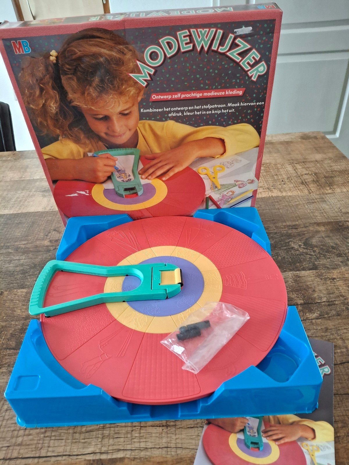 modewijzer, Hobby en Vrije tijd, Gezelschapsspellen | Bordspellen, Ophalen of Verzenden