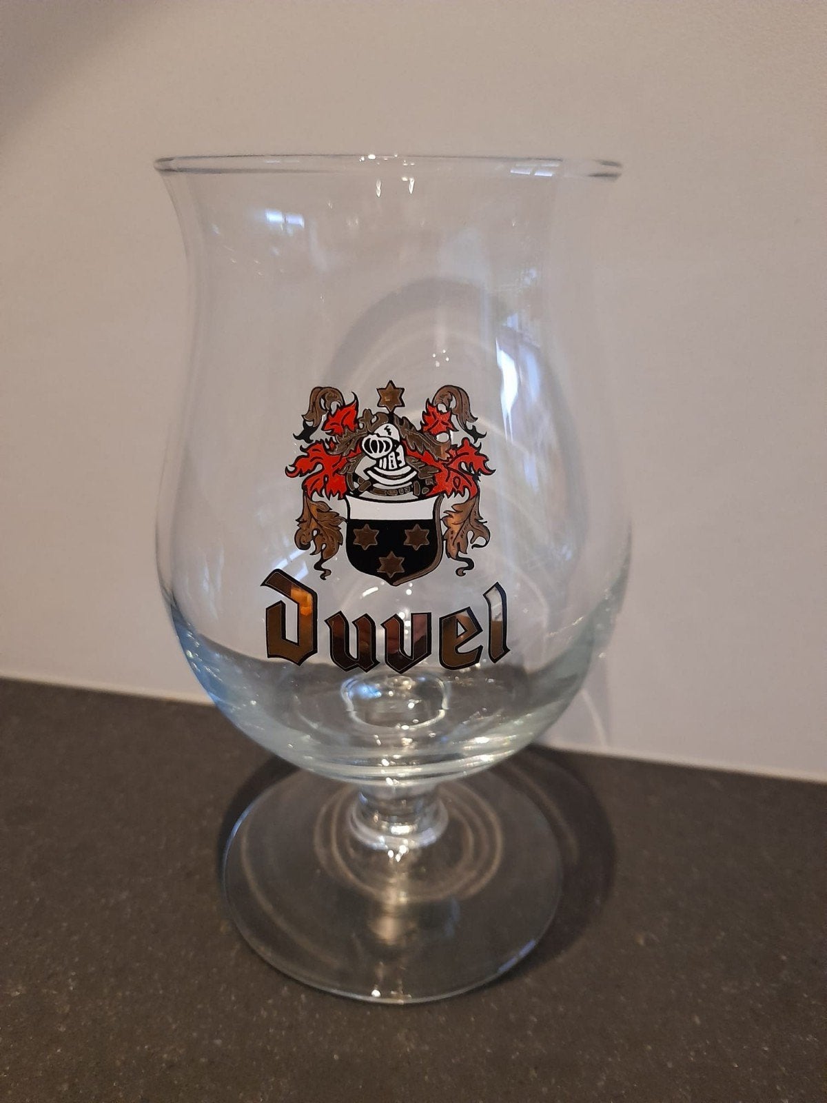 Fraai Duvel bierglas met wapenschild, Verzamelen, Biermerken, Ophalen of Verzenden, Gebruikt, Glas of Glazen, Duvel