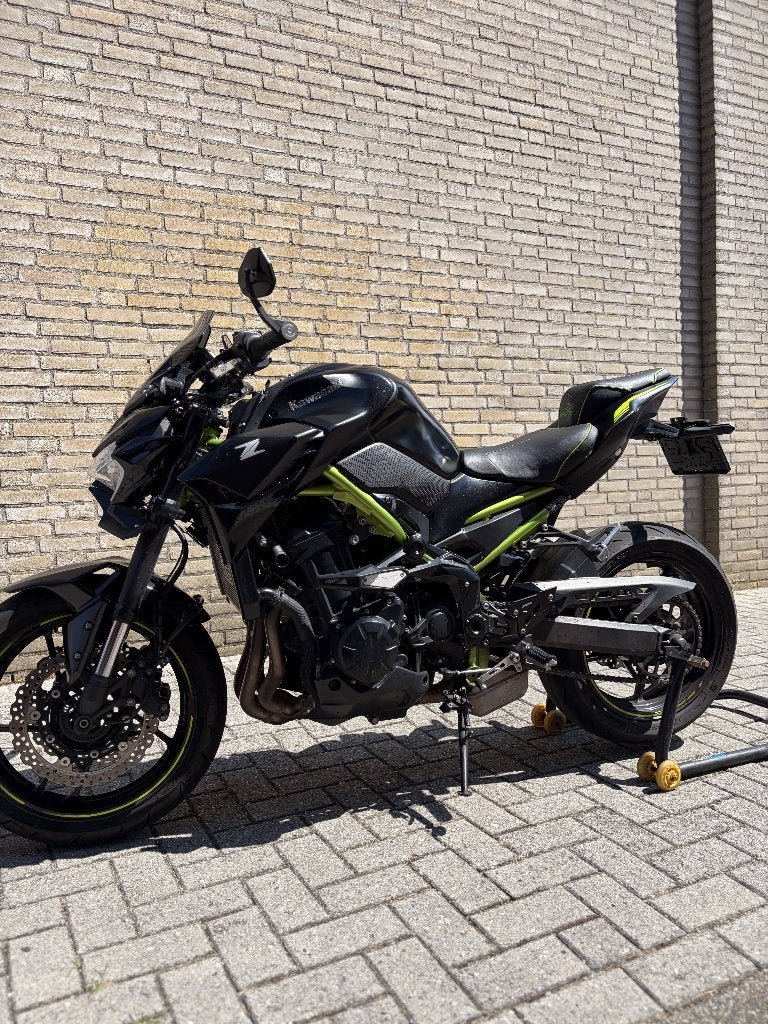 Kawasaki Z900 - 124pk Custom zadel/LeoVince demper, Occasion, 4 cilinders, Motorrijbewijs A, 948 cc