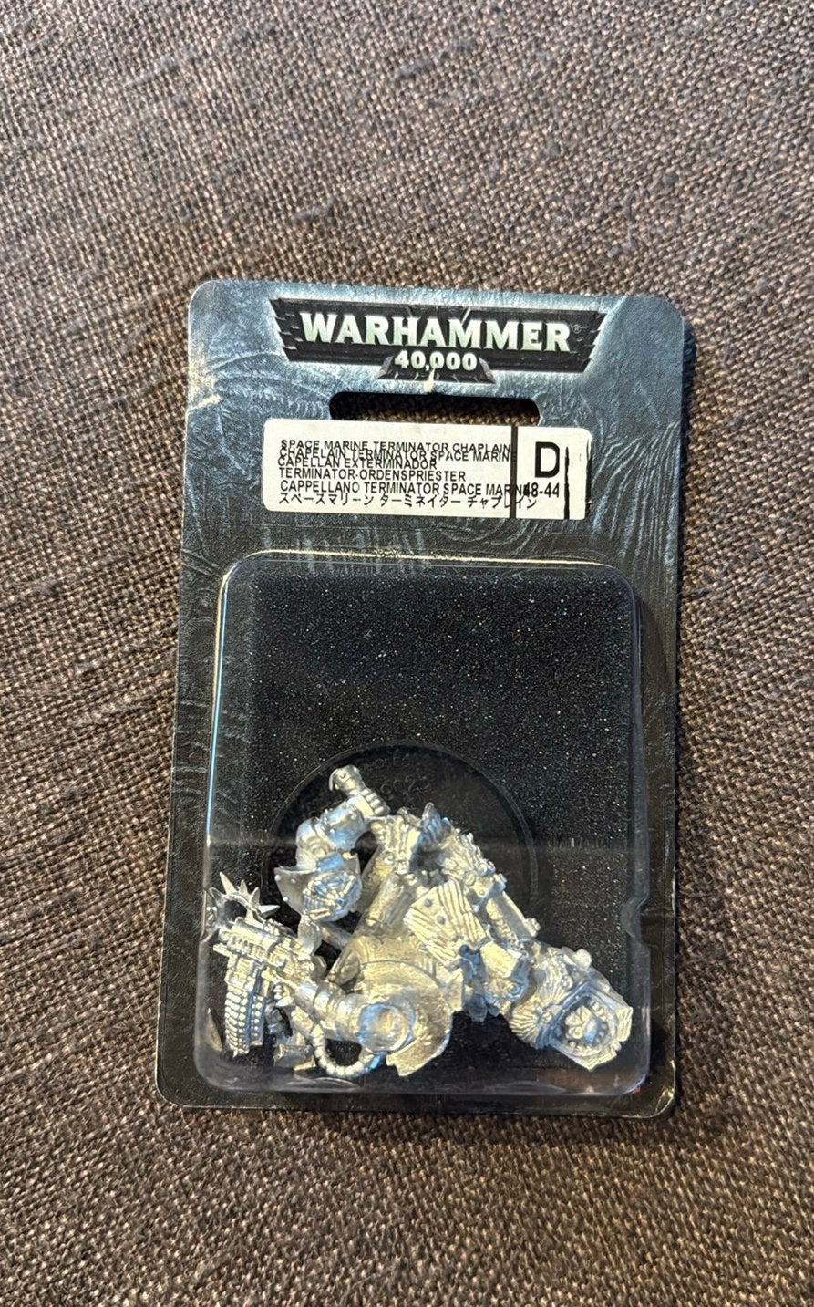 Warhammer 40k Terminator Chaplain (new blister), Hobby en Vrije tijd, Ophalen of Verzenden, Zo goed als nieuw, Warhammer 40000