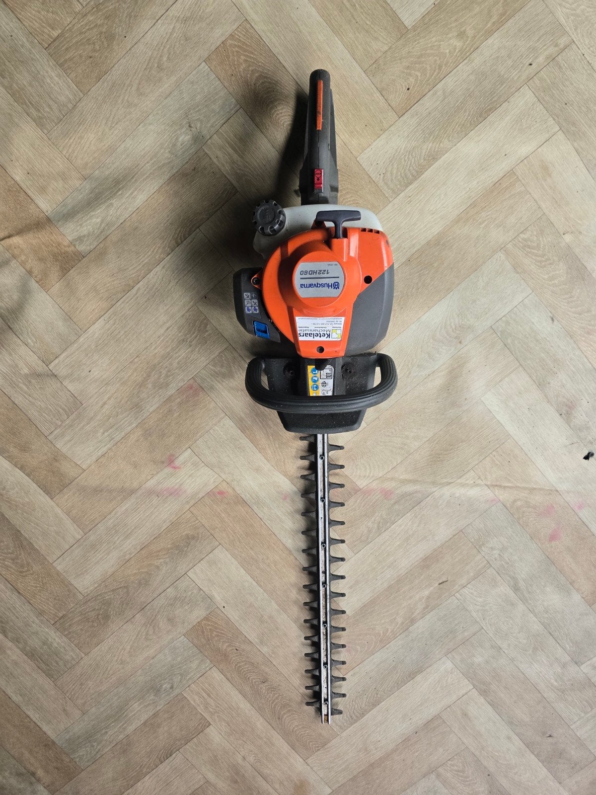 Husqvarna 122HD60 Heggenschaar - Zo goed als nieuw, Ophalen of Verzenden, Zo goed als nieuw, Benzine, Husqvarna