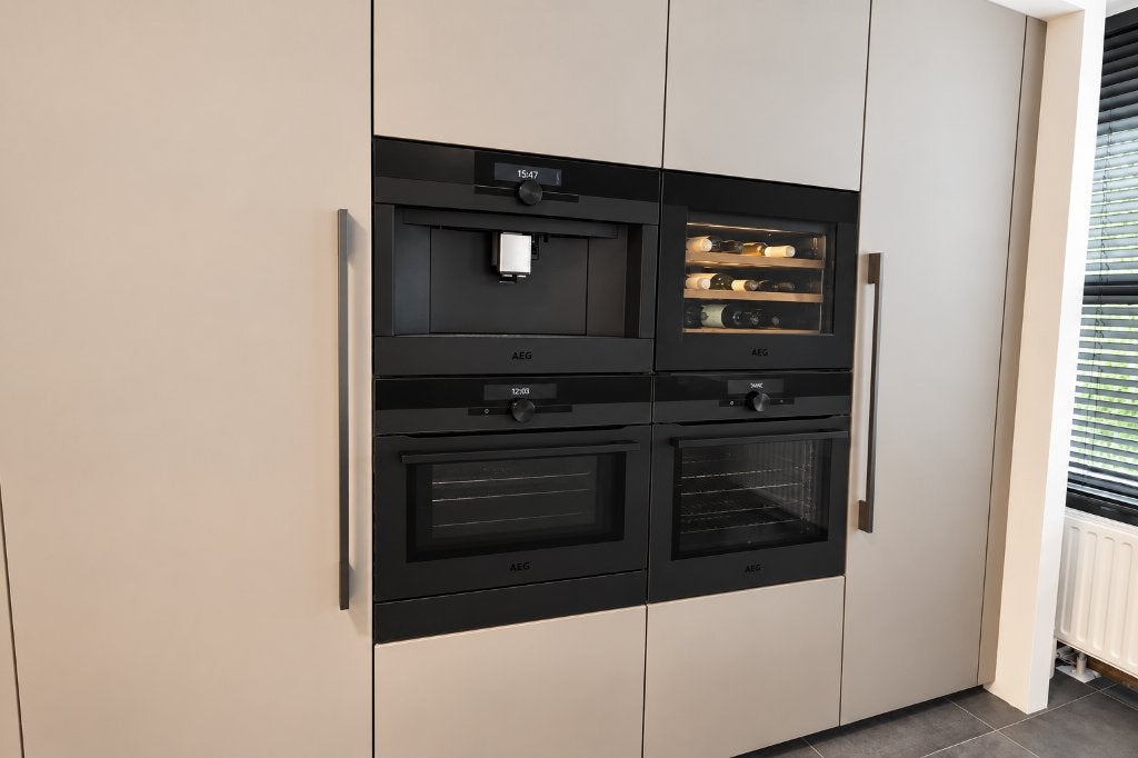 Luxe showroomkeuken Umbra | AEG apparatuur | Composiet |, Ophalen, Overige kleuren, Overige typen, Zo goed als nieuw