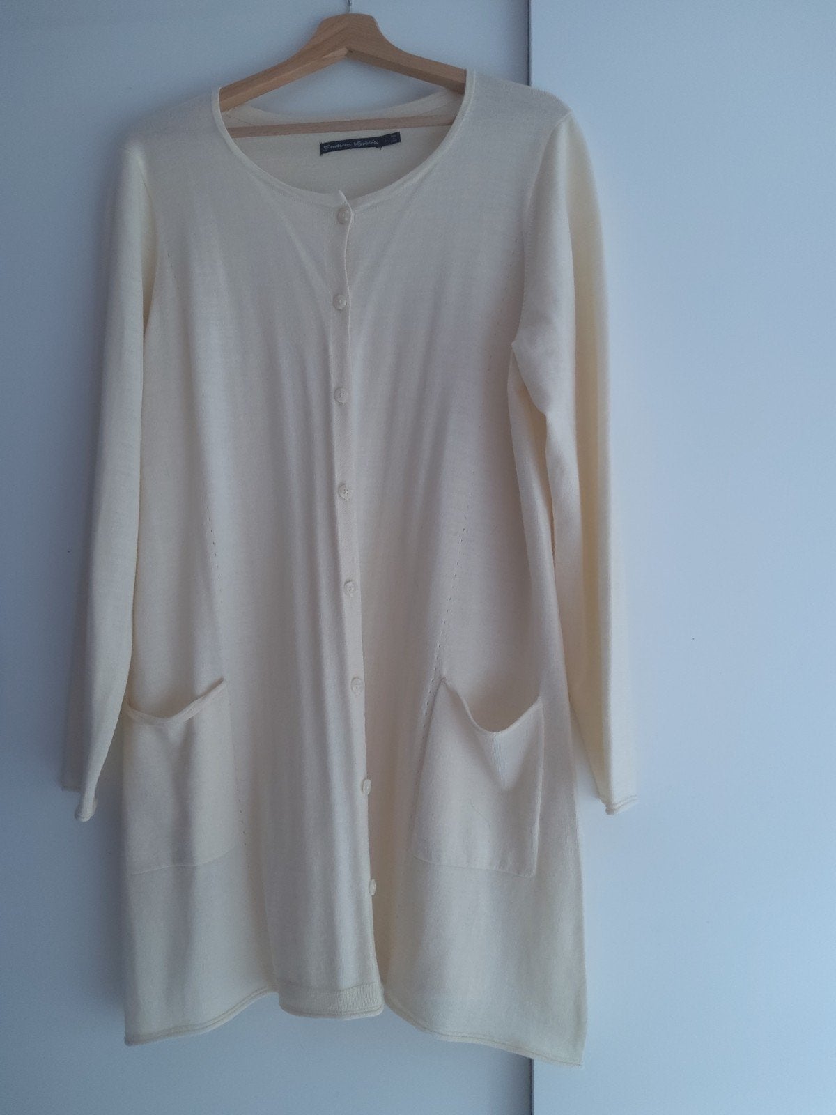 Gudrun Sjoden, prachtig dun wollen vest, wolwit, L, Nieuw., Kleding | Dames, Truien en Vesten, Ophalen of Verzenden, Nieuw