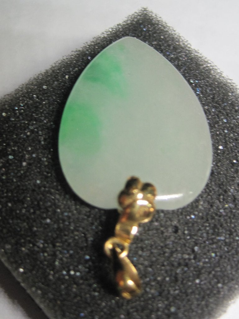 Vintage Jade hanger 18 karaat goud mooie natuurlijke jade A, Ophalen, Goud, Hanger, Met edelsteen