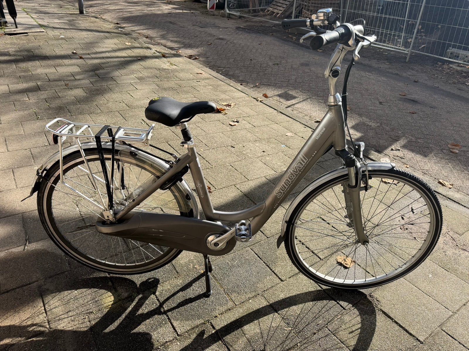 Damesfiets., Versnellingen, 56 cm of meer, Zo goed als nieuw, Ophalen