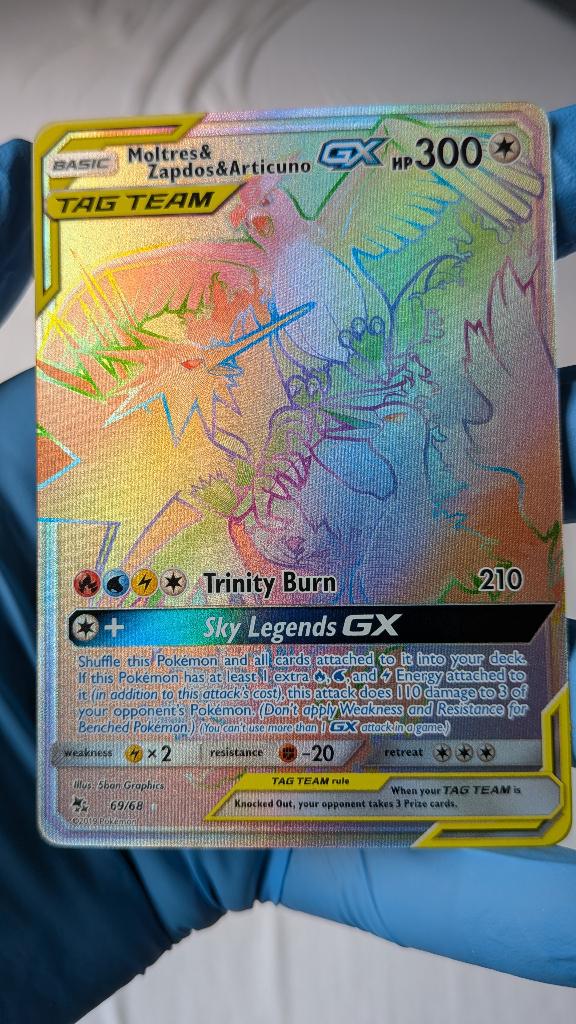 2019 Hidden Fates Moltres & Zapdos & Articuno GX (HIF69), Ophalen of Verzenden, Zo goed als nieuw, Losse kaart