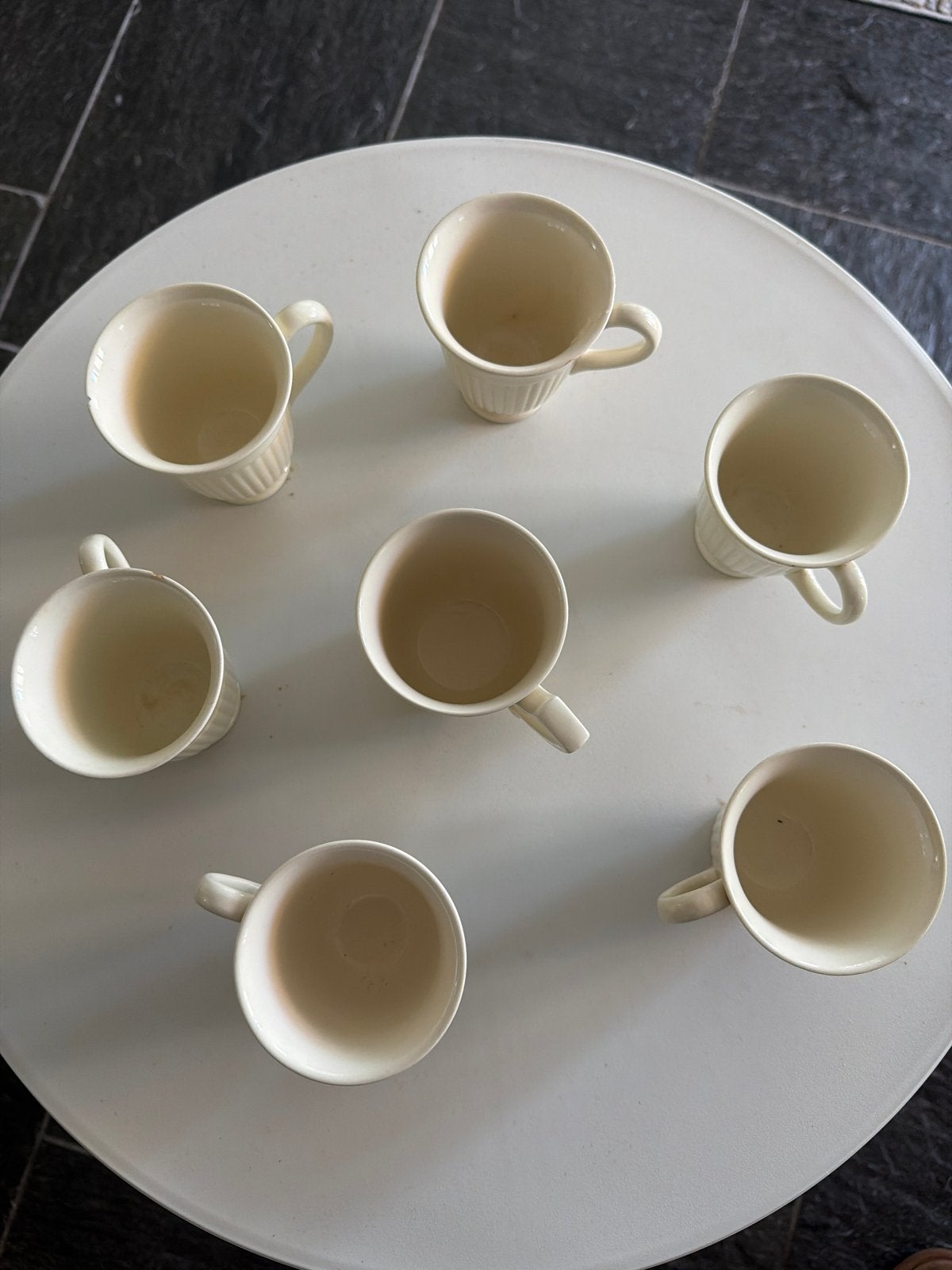 Set van 7 Wedgwood Barlaston kopjes, Ophalen